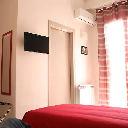 לינה וארוחת בוקר Campi Elisi *